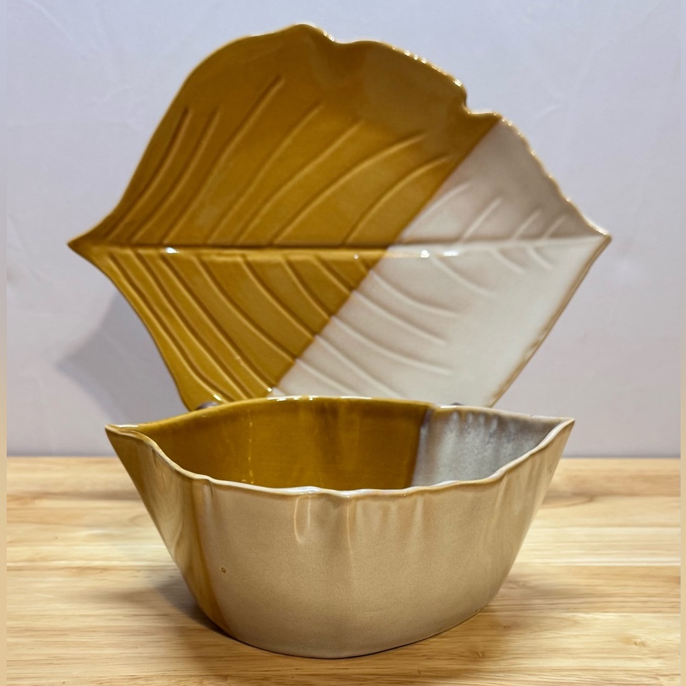Kirklands Fall Leaf Glazed Bowl and Platter Set